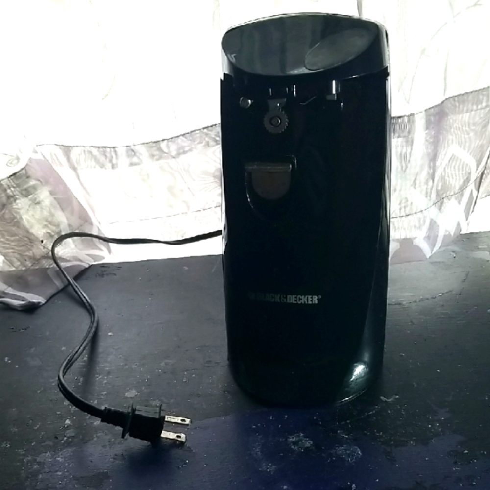 Black & Decker Electric Can Opener - Black